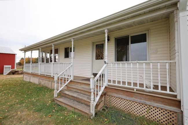 N8709 5 Th Ave, Home with 3 bedrooms, 1 bathrooms and null parking in CAMP DOUGLAS WI | Image 4