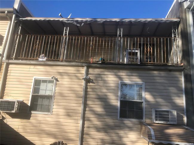 2 - 194-12 100 Th Ave, Home with 5 bedrooms, 4 bathrooms and null parking in Hollis NY | Image 12