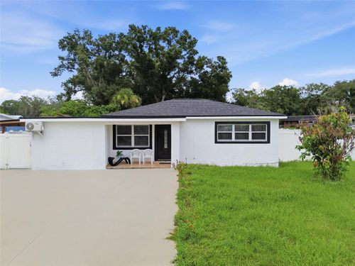 8901 N Oregon Ave, TAMPA, FL, 33604-1121 | Card Image