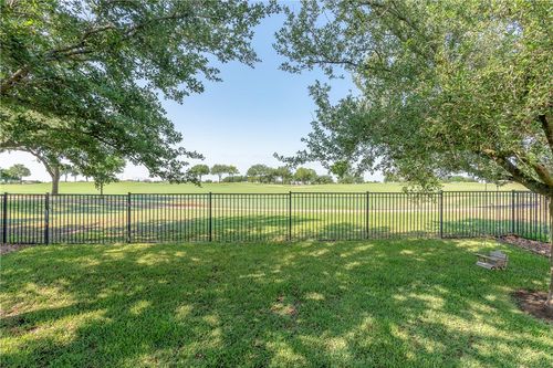 1601 Greenside Dr, Round Rock, TX, 78665-1260 | Card Image