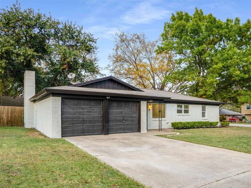 1200 Walker Dr, Hurst, TX, 76053-6328 | Card Image