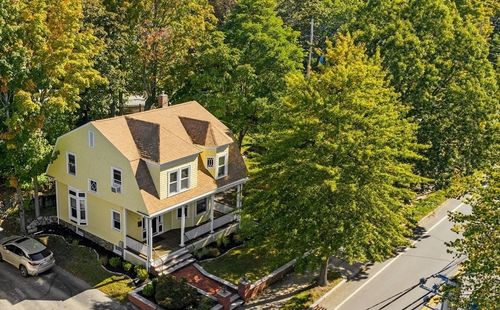 61 Lowell St, Reading, MA, 01867-2112 | Card Image