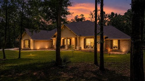 182 Stagecoach Cir, Huntsville, TX, 77340-1012 | Card Image
