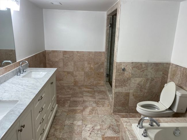 UNIT-210 - 15 Park Ave, Condo with 3 bedrooms, 2 bathrooms and 1 parking in Hull MA | Image 10
