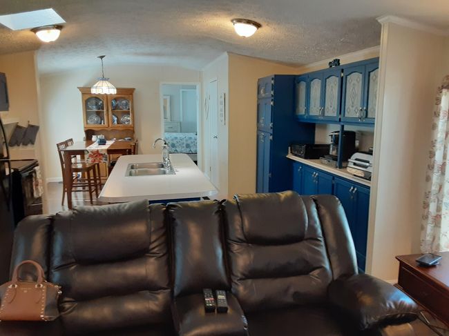 58 Mobile Dr, House other with 3 bedrooms, 2 bathrooms and null parking in Hudson NH | Image 6