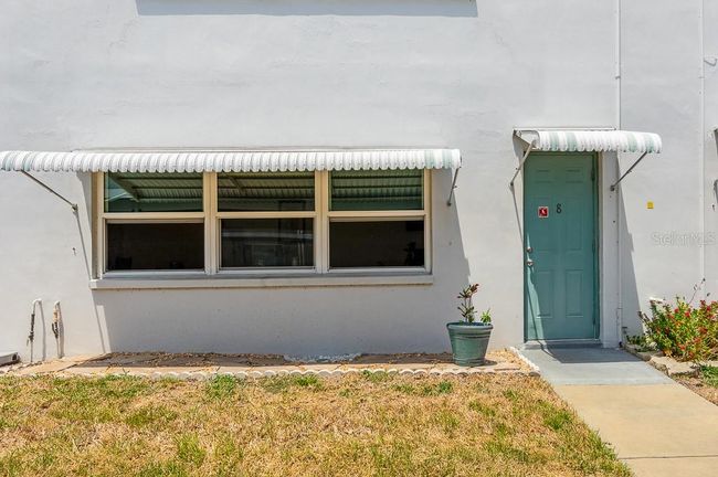 Back door by parking | Image 15
