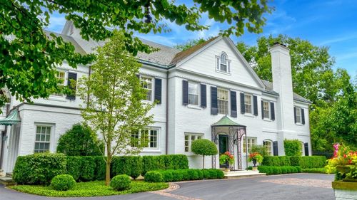 5 Woodley Rd, Winnetka, IL, 60093-3735 | Card Image