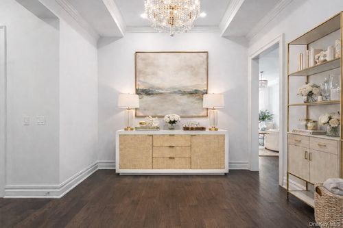 unit-3308-3000 Royal Ct, North Hills, NY, 11040-2637 | Card Image