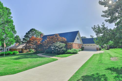 1509 Hillcrest Dr, Jonesboro, AR, 72401-5123 | Card Image