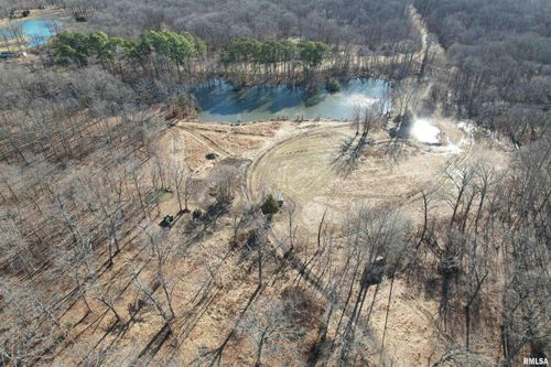 2830 West W Line Rd, Odin, IL, 62870-2518 | Card Image