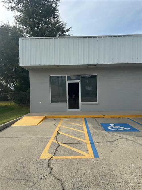 2100 Kirkman St, Lake Charles, LA, 70601-7599 | Card Image