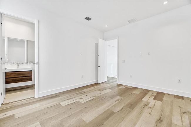 6818 - 6818 Nw 104 Th Ct, House other with 4 bedrooms, 5 bathrooms and null parking in Doral FL | Image 19