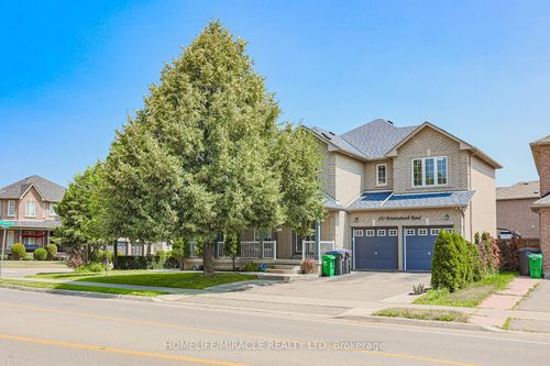 185 Mountainash Rd, Brampton, ON, L6R3G8 | Card Image