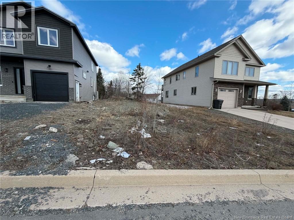 Land in Fredericton 4