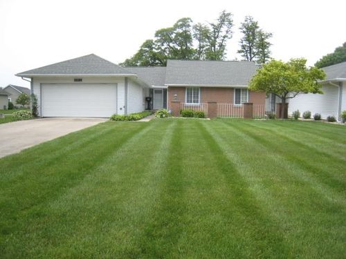 52289 Wembley Dr, South Bend, IN, 46637-2741 | Card Image