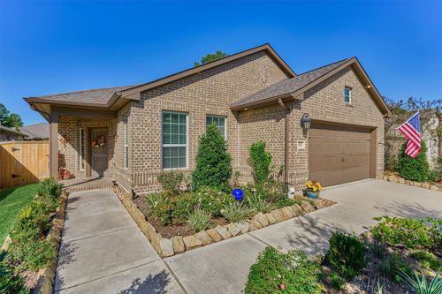 332 N Arrowhead Ln, Montgomery, TX, 77316-2166 | Card Image