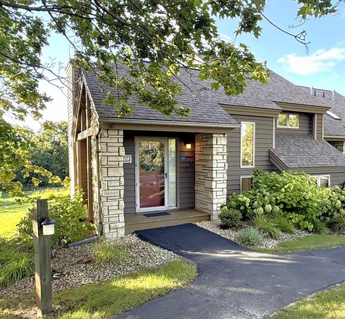121 E Point Dr, Galena, IL, 61036-8706 | Card Image