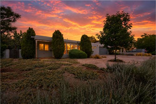 1967 Tijeras Rd, Santa Fe, NM, 87505-3351 | Card Image