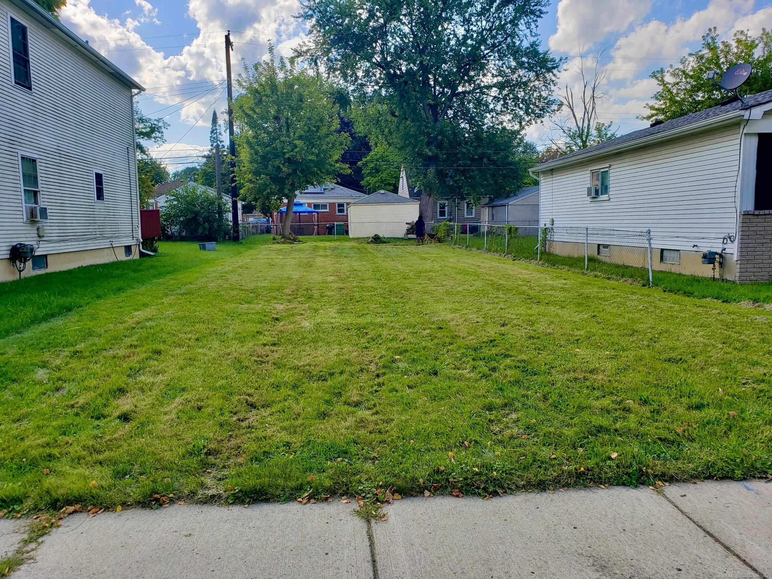 Land in Eastpointe