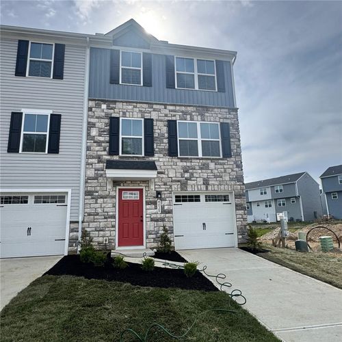 4028 Hemlock Ct, Huber Heights, OH, 45424-8729 | Card Image