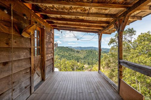 18700 Scenic Dr, Redwood Valley, CA, 95470-8005 | Card Image