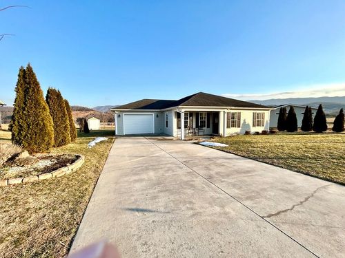 206 Ridge Dr, Lebanon, VA, 24266 | Card Image