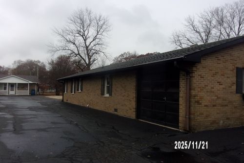 431 S 5th St, Watseka, IL, 60970-1634 | Card Image