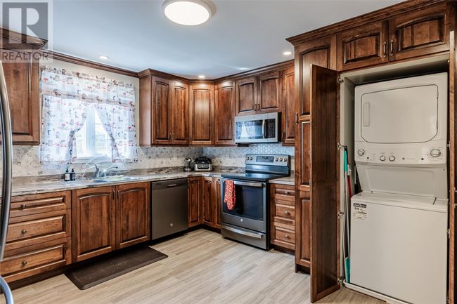 16 Reginalds Pl, Home with 4 bedrooms, 3 bathrooms and null parking in Conception Bay South NL | Image 12