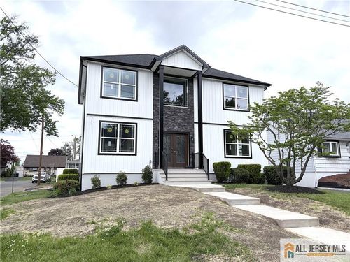 28 Mckinley Avenue, Iselin, NJ, 08830 | Card Image