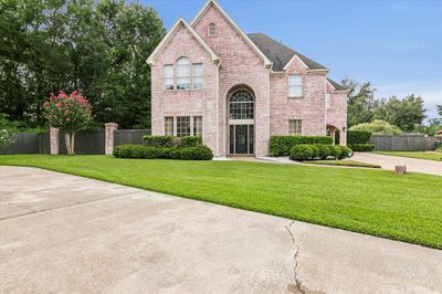 6498 Wellington Place, House other with 4 bedrooms, 4 bathrooms and null parking in Beaumont TX | Image 2