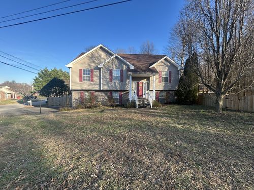 1512 Barrywood Cir W, Clarksville, TN, 37042-4522 | Card Image