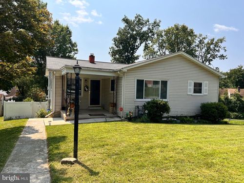 217 Carnation Ct, PIKESVILLE, MD, 21208-4104 | Card Image