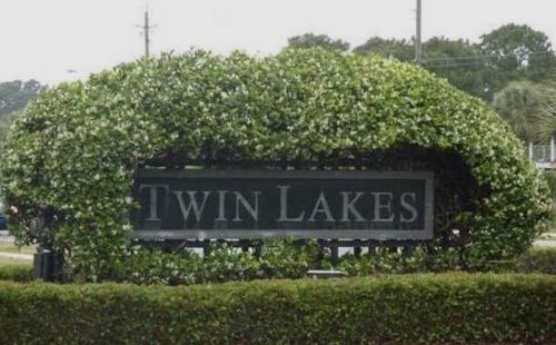 271 Twin Lakes Ln, Destin, FL, 32541-2865 | Card Image