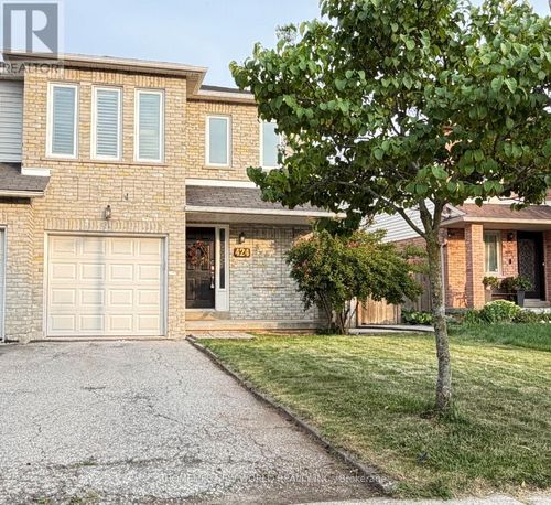 424 Levanna Lane, Oakville, ON, L6H6B8 | Card Image