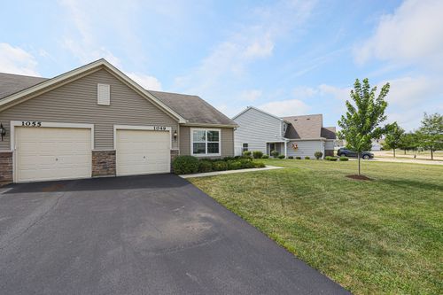1049 Turin Dr, Hampshire, IL, 60140-5604 | Card Image