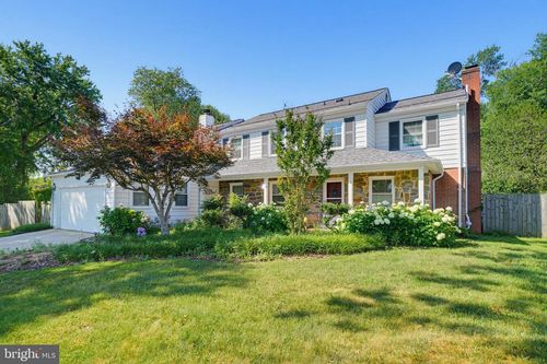 16818 Briardale Rd, ROCKVILLE, MD, 20855-2033 | Card Image