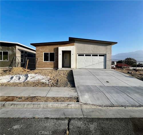 66231 3rd St, Desert Hot Springs, CA, 92240-3637 | Card Image