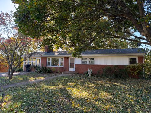 4408 Fontaine Dr, Roanoke, VA, 24018-2913 | Card Image