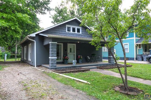 1414 West St, Emporia, KS, 66801-5530 | Card Image