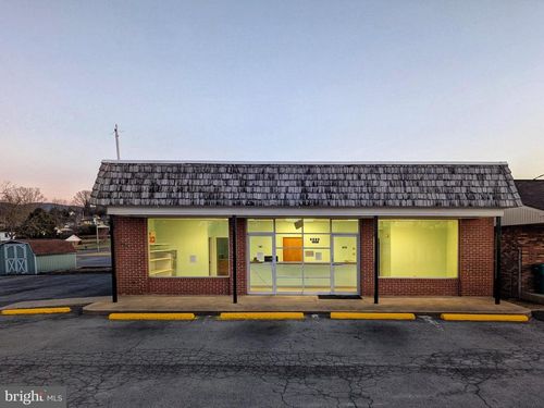 1208 E Main St, LURAY, VA, 22835-1626 | Card Image