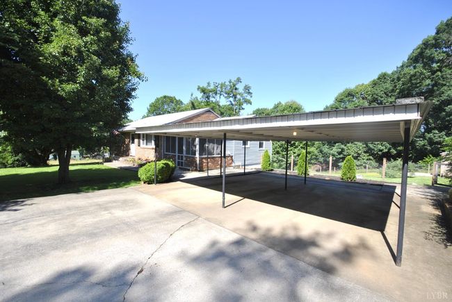 112 Half Moon Ln, House other with 3 bedrooms, 3 bathrooms and null parking in Rustburg VA | Image 5