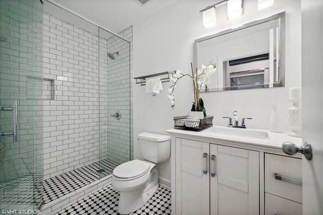 APT-307 - 1601 W School St, Home with 1 bedrooms, 1 bathrooms and null parking in CHICAGO IL | Image 7