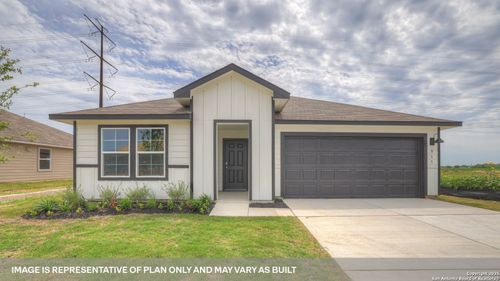 724 Prince Albert, Seguin, TX, 78155-3687 | Card Image