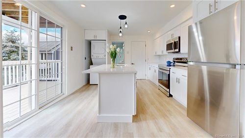 2-37 Village Rd, Milford, CT, 06460-8091 | Card Image