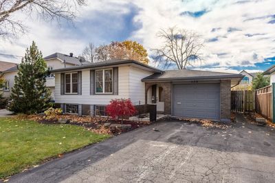 330 Tuck Dr, House other with 3 bedrooms, 2 bathrooms and 3 parking in Burlington ON | Image 2