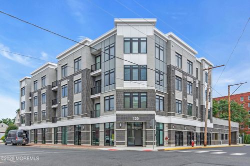 dahlia-306-120 Monmouth St, Red Bank, NJ, 07701-1111 | Card Image