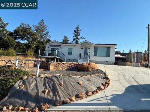 630 Sunnyside Rd, Saint Helena, CA, 94574-9759 | Card Image
