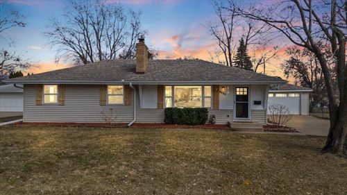 8131 Upton Ave S, Bloomington, MN, 55431-1235 | Card Image