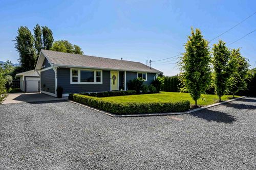 45080 S Sumas Rd, Chilliwack, BC, V2R1W5 | Card Image