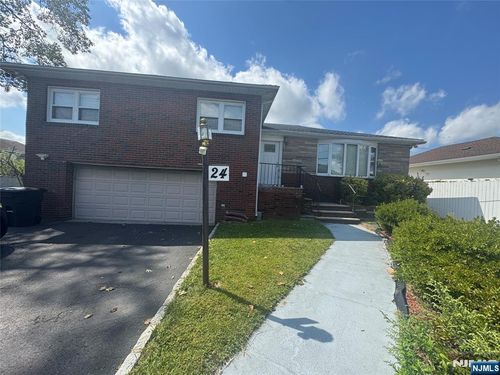 24 John St, Englewood Cliffs, NJ, 07632-2908 | Card Image